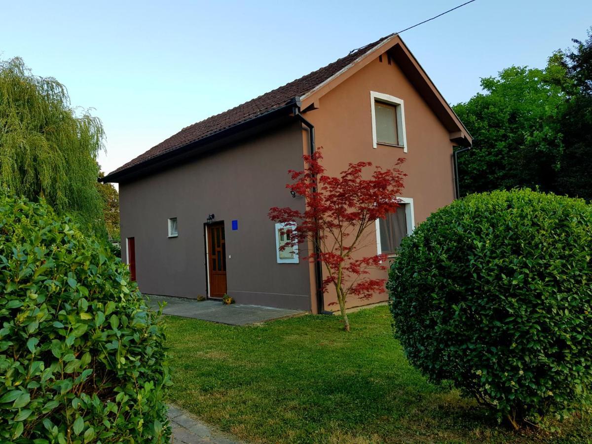 Kuca Za Odmor Rubic Villa Vinkovci Eksteriør bilde